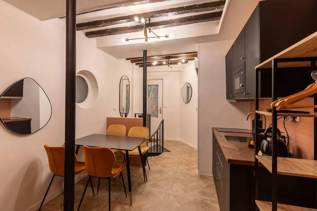 Nouveau-Luxueux Appartement-4P パリ